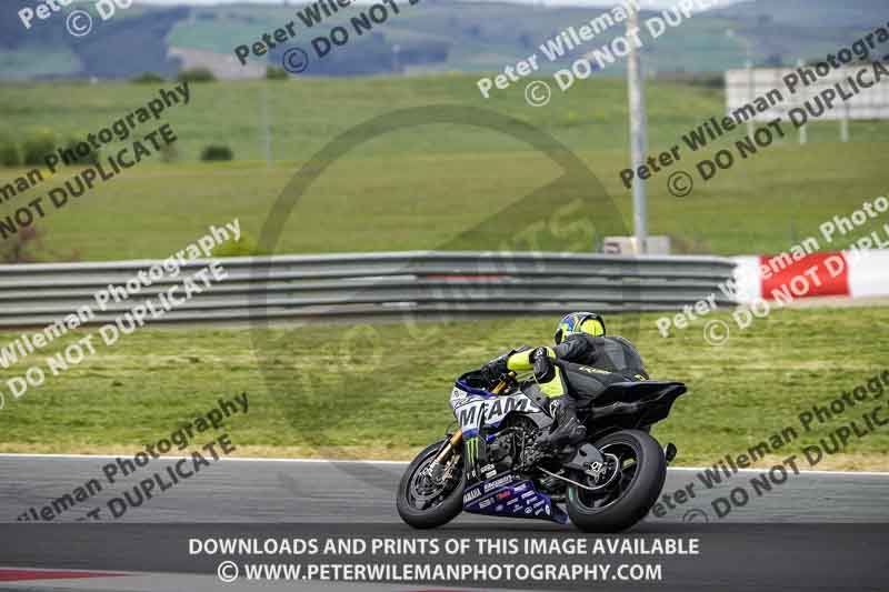 cadwell no limits trackday;cadwell park;cadwell park photographs;cadwell trackday photographs;enduro digital images;event digital images;eventdigitalimages;navarra;no limits trackdays;peter wileman photography;racing digital images;trackday digital images;trackday photos
